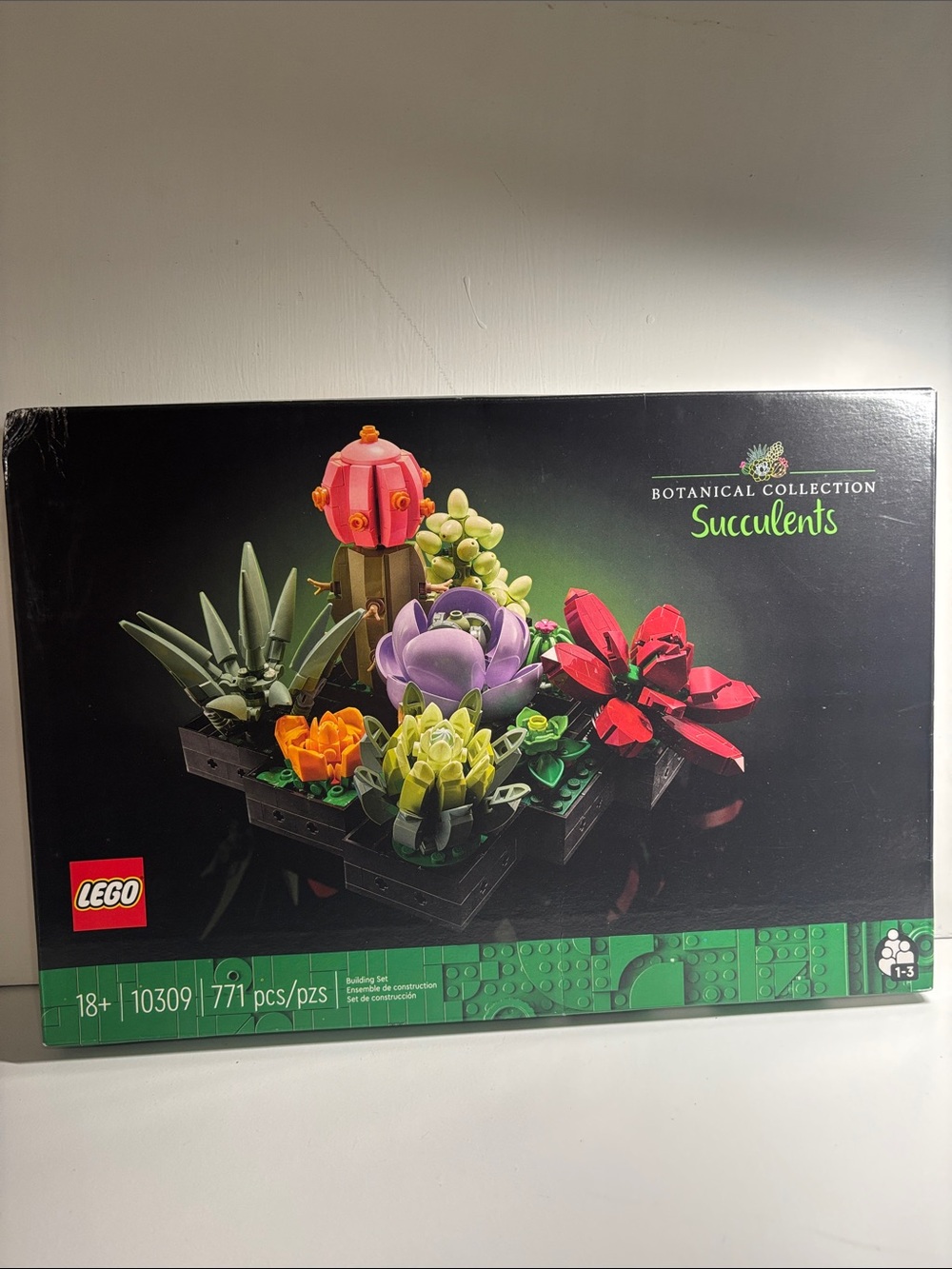 Lego Botanical Collection #10309 - Succulents